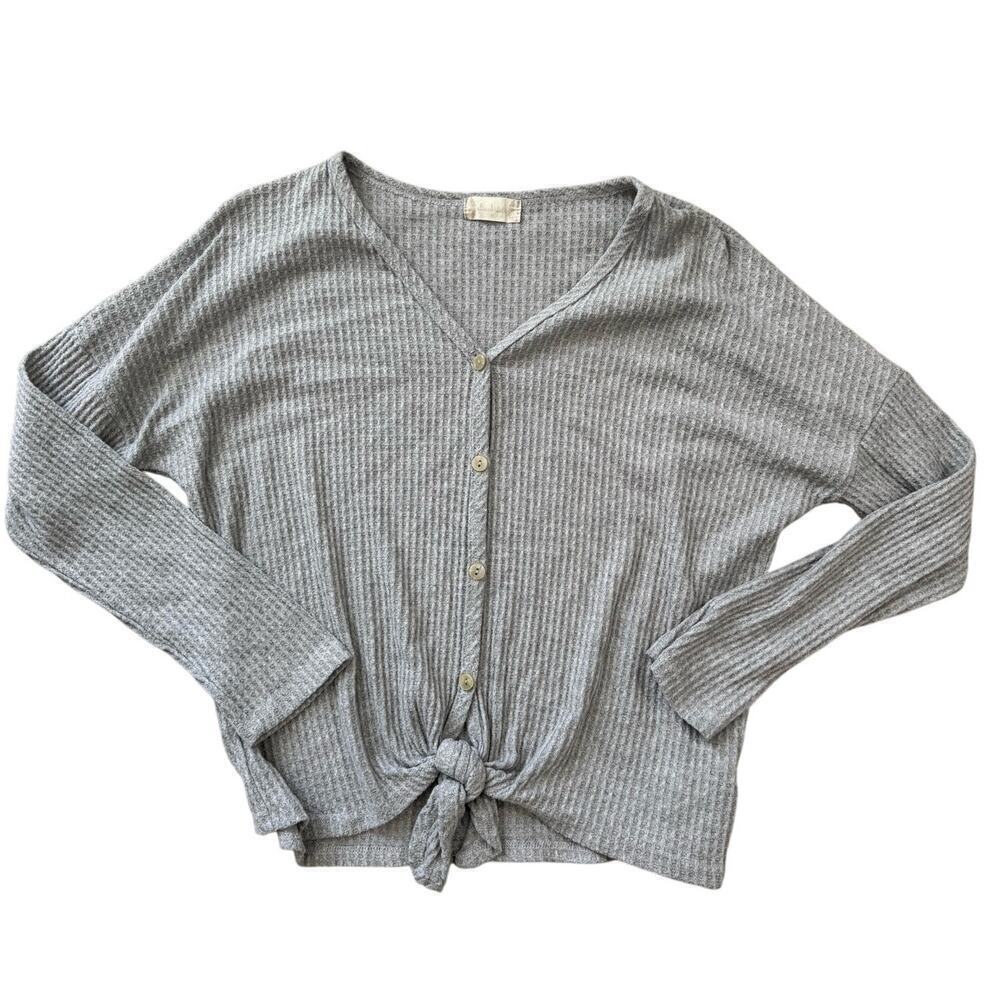 Altar'd State Shirt, size Medium, Gray Thermal